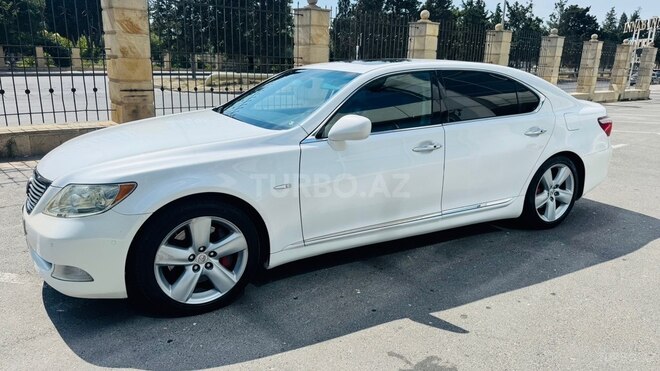Lexus LS 460L-6