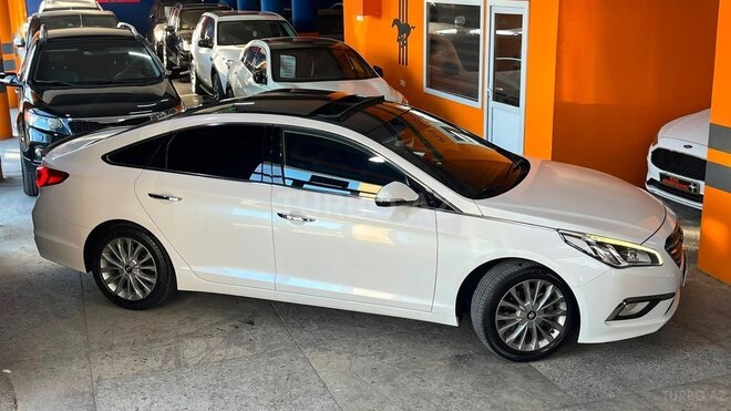 Hyundai Sonata-5