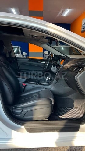 Hyundai Sonata-19