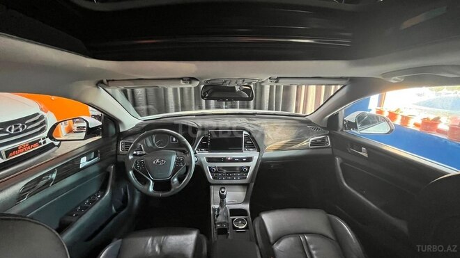Hyundai Sonata-15