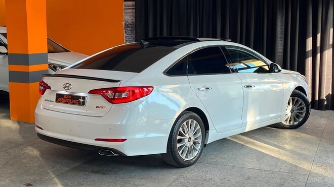 Hyundai Sonata-13