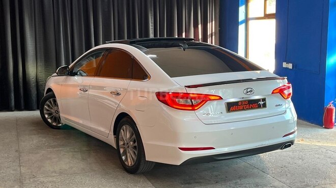 Hyundai Sonata-10