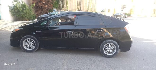 Toyota Prius-7