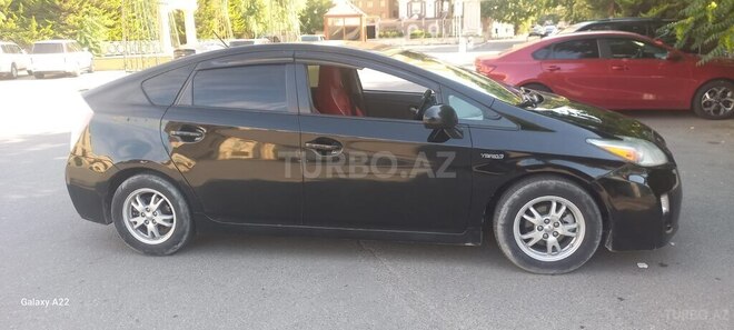 Toyota Prius-8