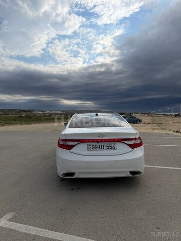 Hyundai Grandeur-9