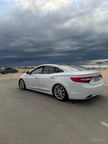 Hyundai Grandeur-8