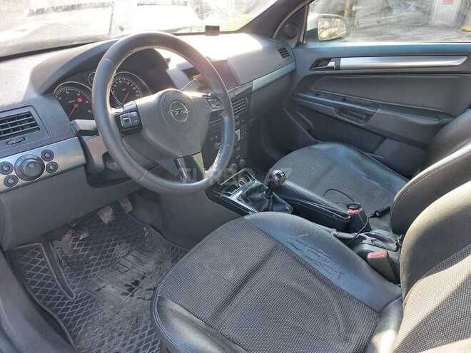 Opel Astra-10
