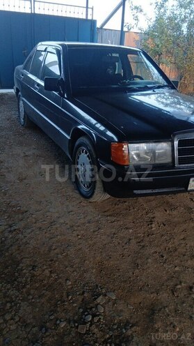 Mercedes 190-4