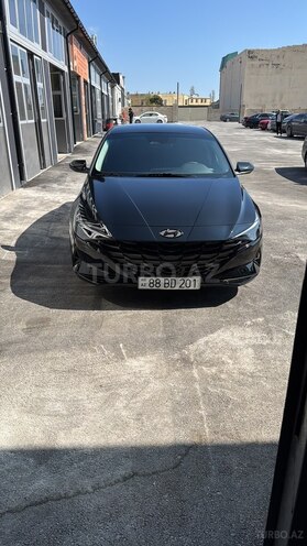 Hyundai Elantra-19