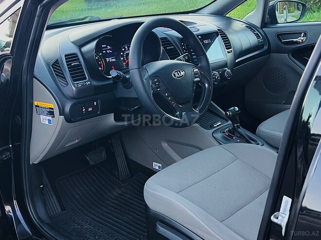 Kia Forte-13