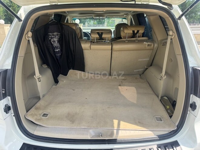 Hyundai Santa Fe-10