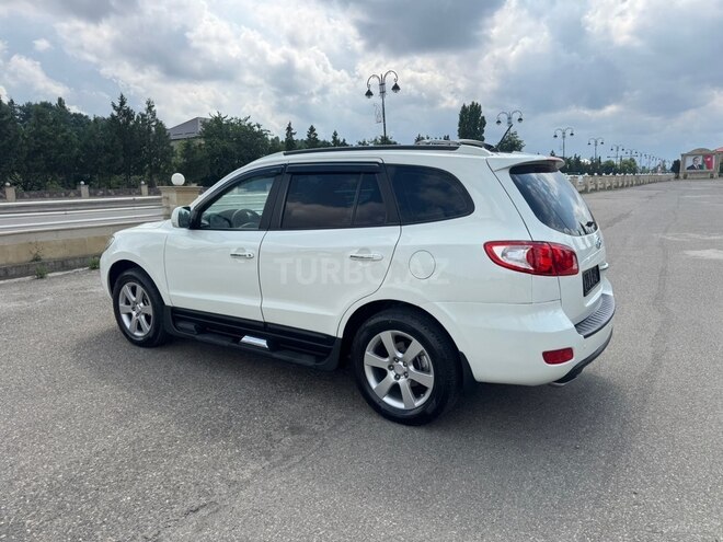 Hyundai Santa Fe-4