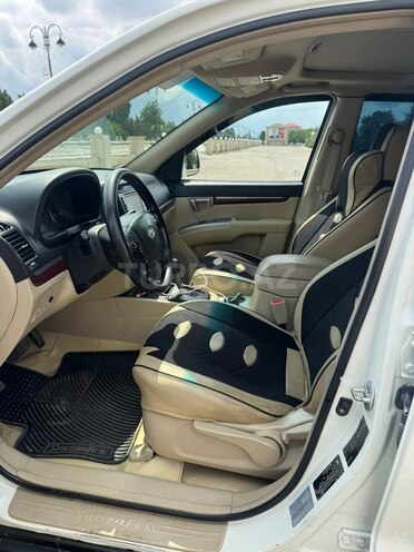 Hyundai Santa Fe-8