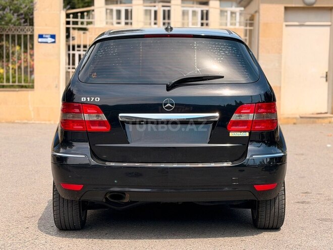 Mercedes B 170-10
