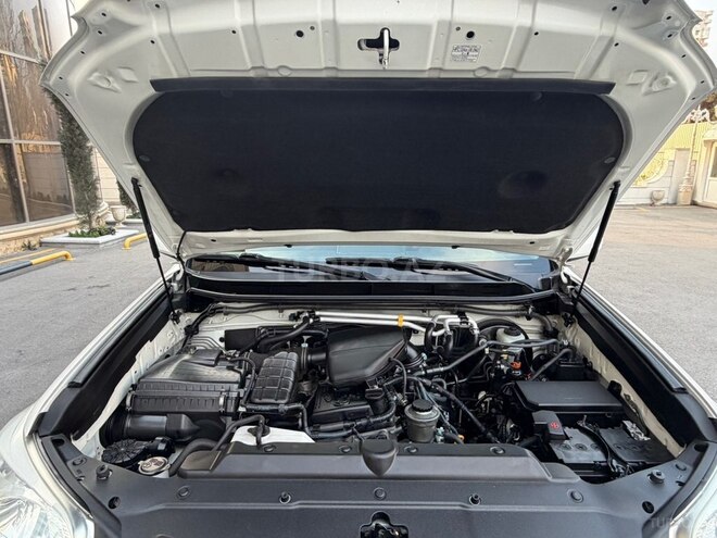 Toyota Land Cruiser Prado-15