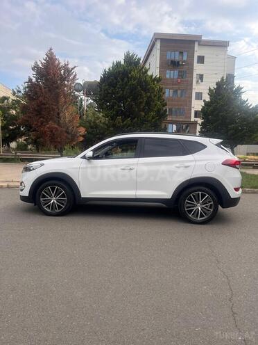 Hyundai Tucson-12