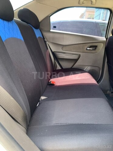 Chevrolet Cobalt-11