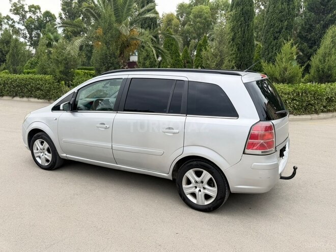 Opel Zafira-6