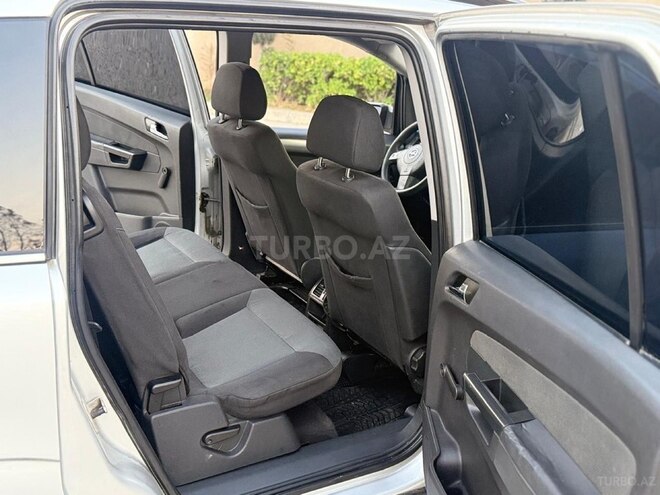 Opel Zafira-9