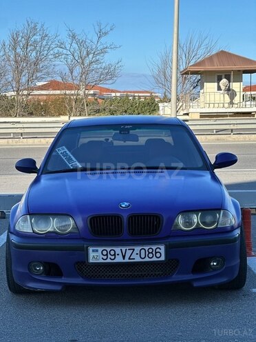 BMW 330-1