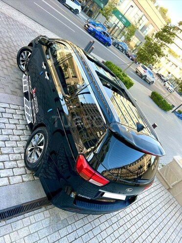 Kia Carnival-11