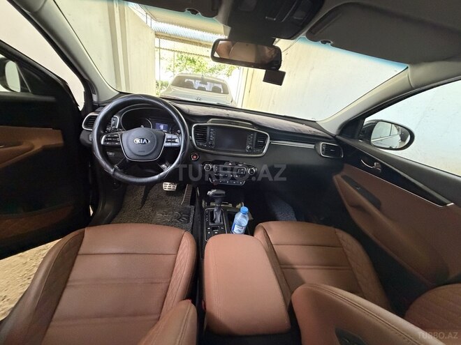 Kia Sorento-9