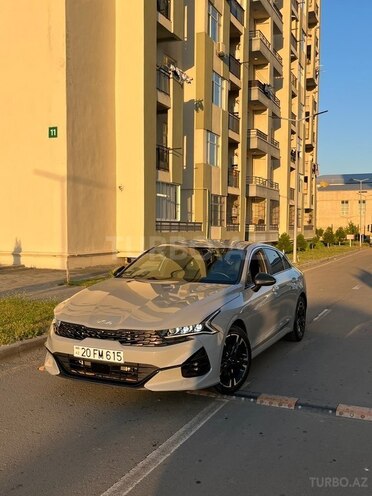 Kia K5-3