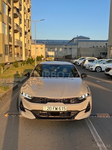 Kia K5-4