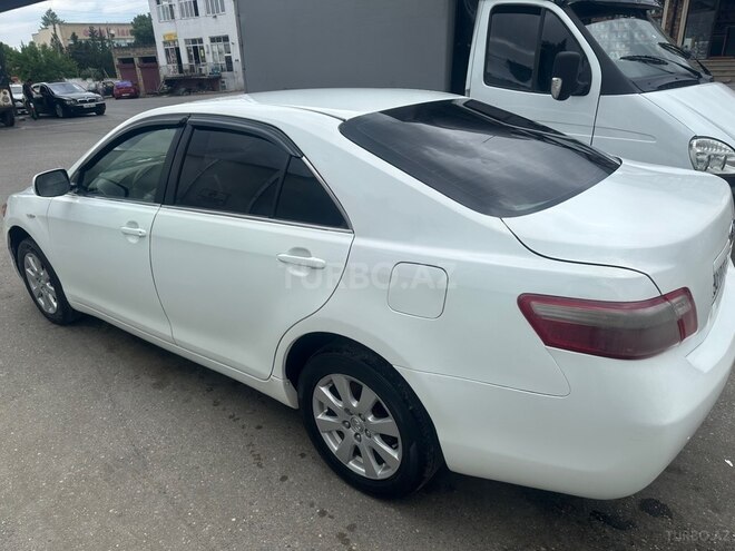 Toyota Camry-3