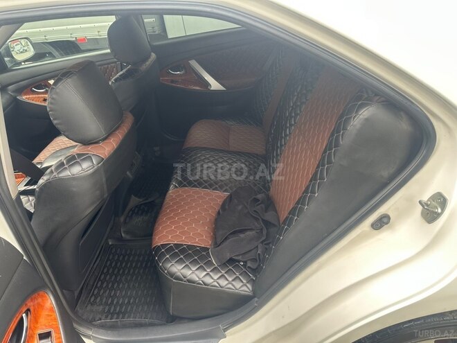 Toyota Camry-6