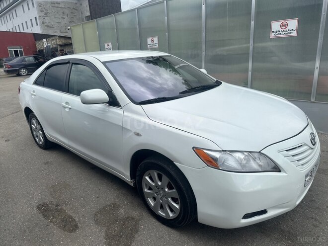 Toyota Camry-4