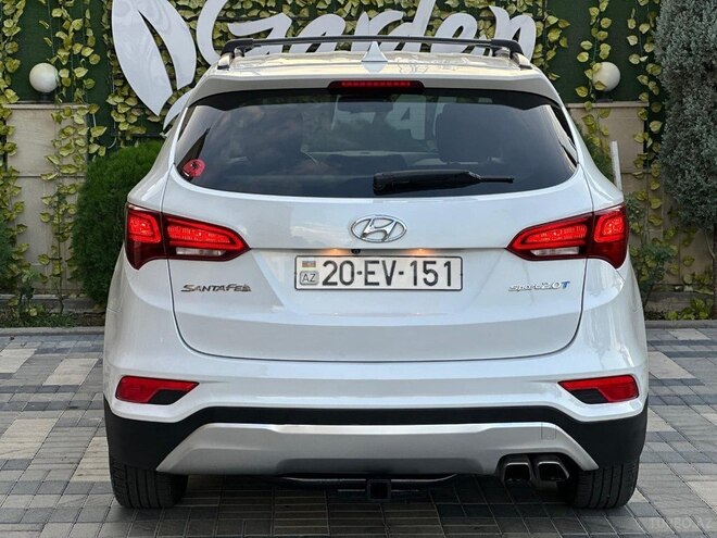 Hyundai Santa Fe-4
