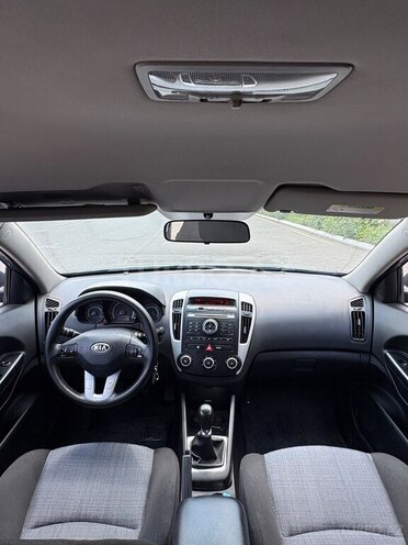 Kia Ceed-2
