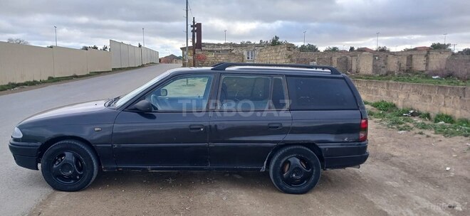 Opel Astra-3