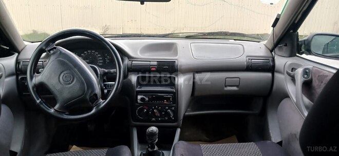 Opel Astra-7