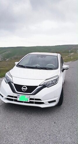 Nissan Note-1