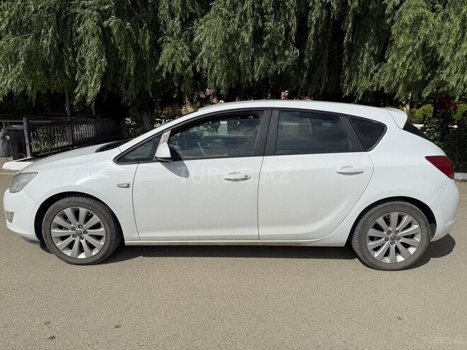 Opel Astra-2
