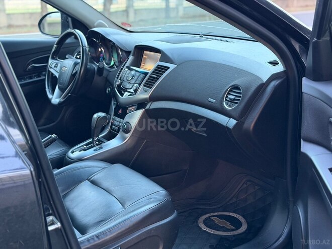 Chevrolet Cruze-15