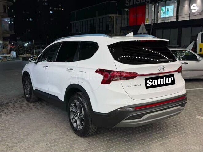 Hyundai Santa Fe-5