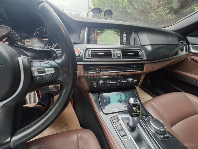 BMW 520d-12