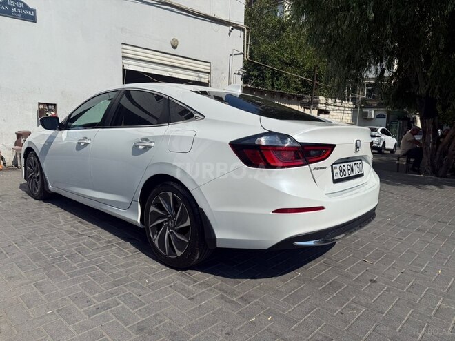 Honda Insight-5