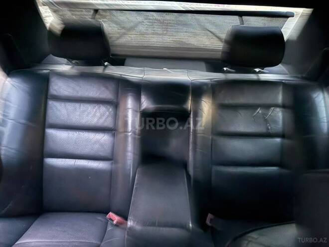 Mercedes E 200-4