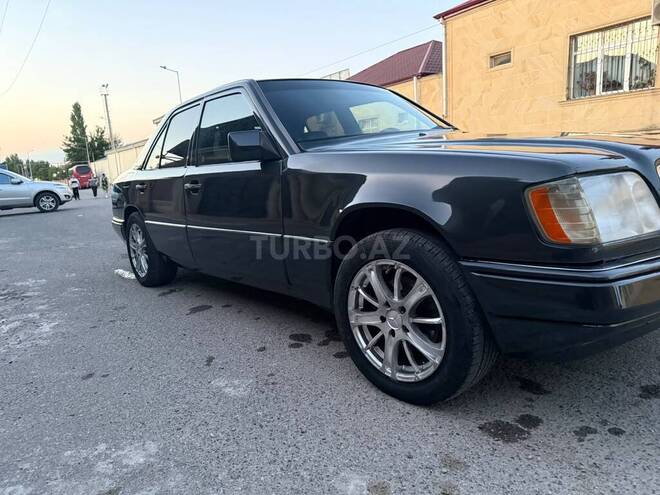 Mercedes E 200-3