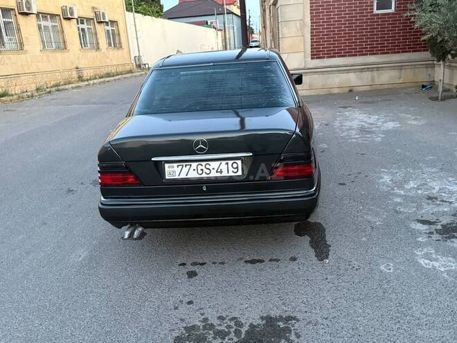 Mercedes E 200-12