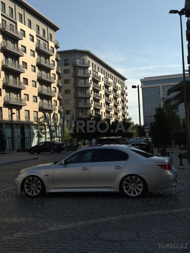 BMW 530-9