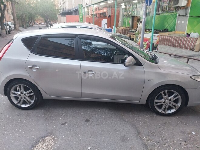 Hyundai i30-2