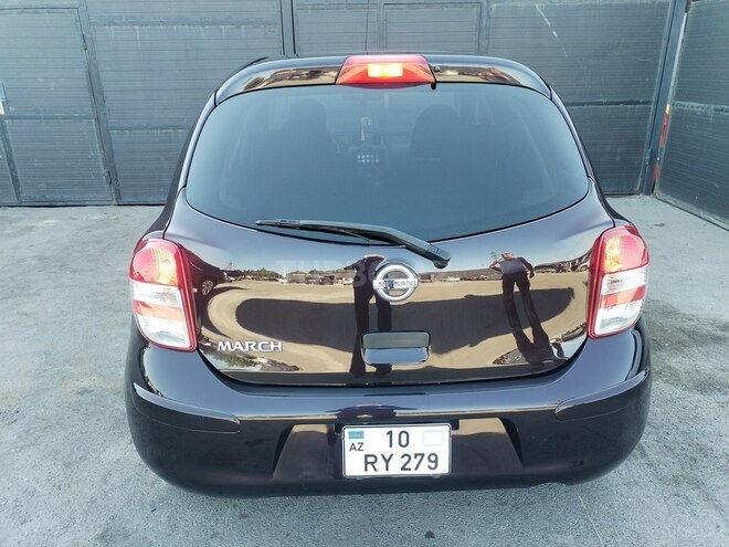 Nissan March-14