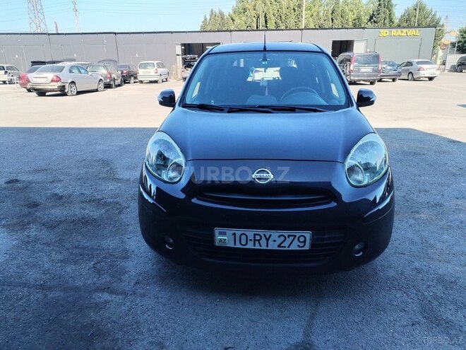 Nissan March-1