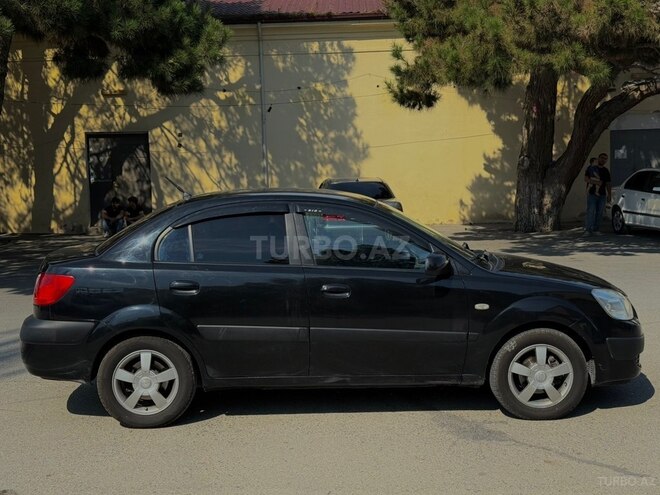 Kia Rio-4