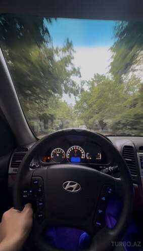 Hyundai Santa Fe-5
